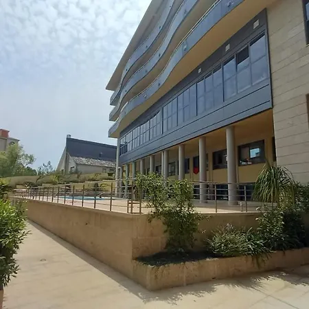 En Urbanizacion Con Piscina En Playa De Silgar *