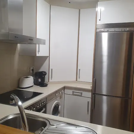 Apartment En Urbanizacion Con Piscina En Playa De Silgar