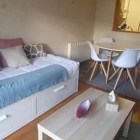 En Urbanizacion Con Piscina En Playa De Silgar *