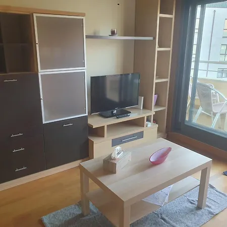 Apartment En Urbanizacion Con Piscina En Playa De Silgar *