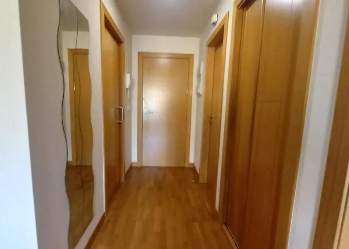 Διαμέρισμα En Urbanizacion Con Piscina En Playa De Silgar *