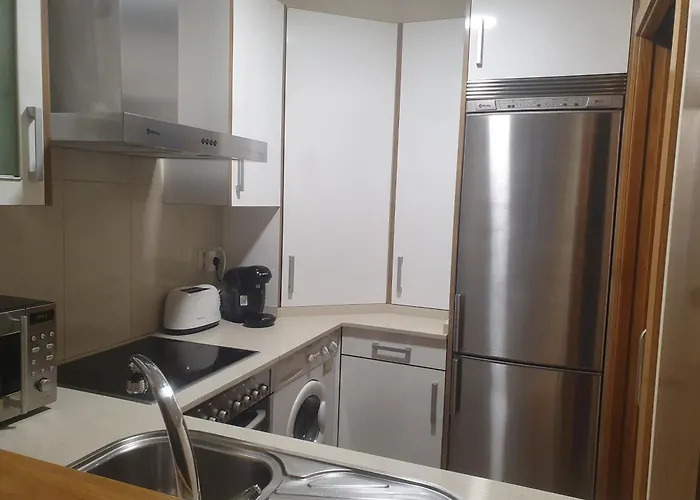 Διαμέρισμα En Urbanizacion Con Piscina En Playa De Silgar