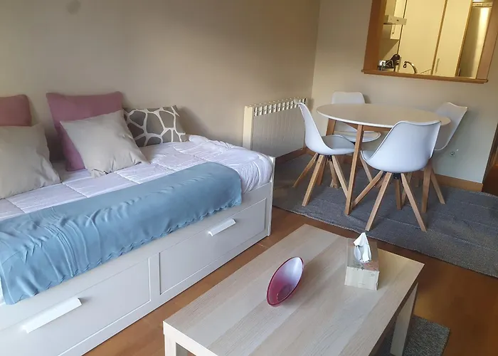 En Urbanizacion Con Piscina En Playa De Silgar *