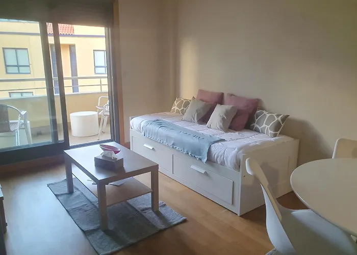 En Urbanizacion Con Piscina En Playa De Silgar *