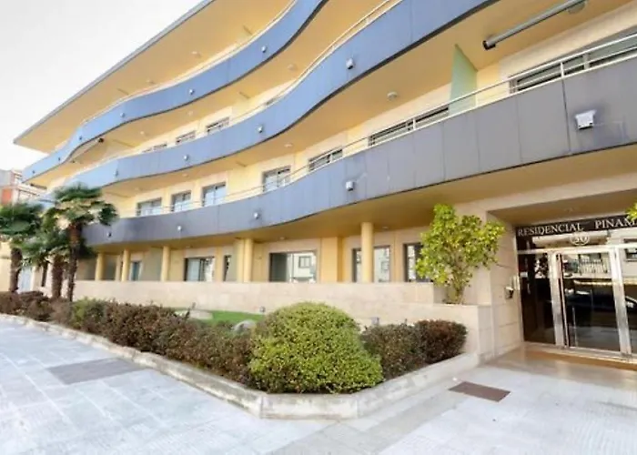 En Urbanizacion Con Piscina En Playa De Silgar